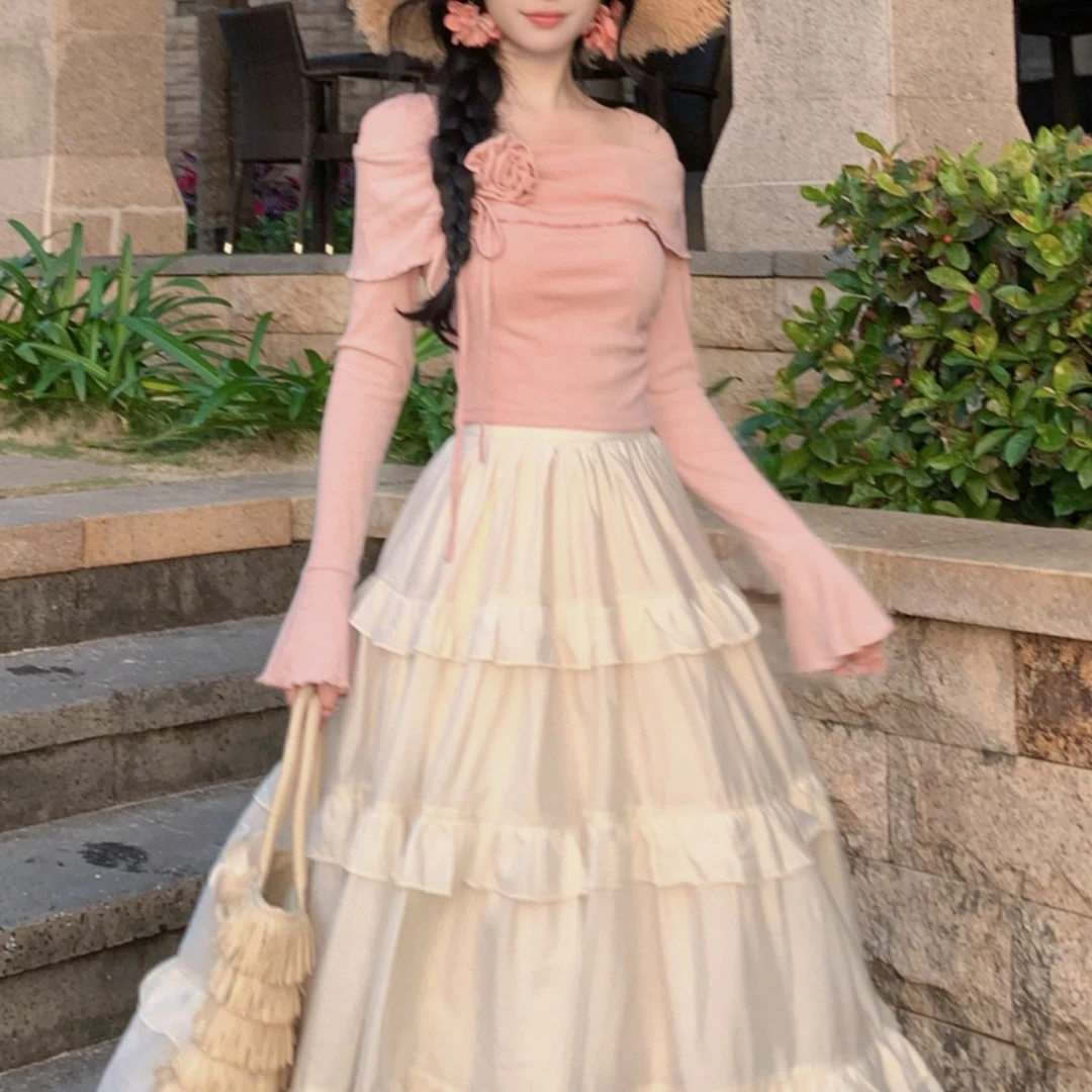 Blovelan昙花未满 法式温婉优雅抽褶玫瑰花喇叭袖修身针织上衣