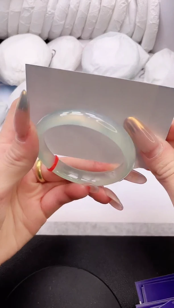 【闪购商品】石英质玉手镯未镶嵌13K368-53