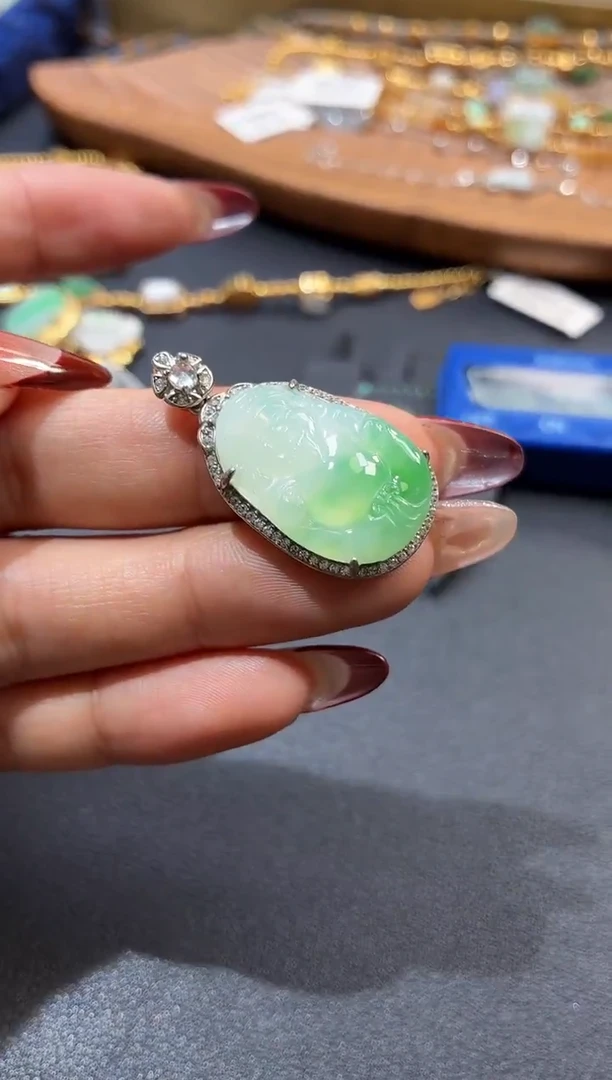 吊坠(不含链)银S925镶嵌翡翠财神