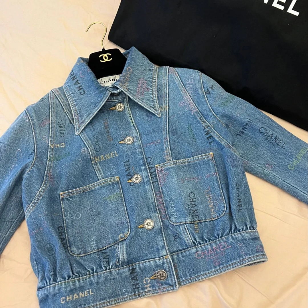 99新 Chanel/香奈儿 CHANEL 22p 字母涂鸦彩色 牛仔外套 38码