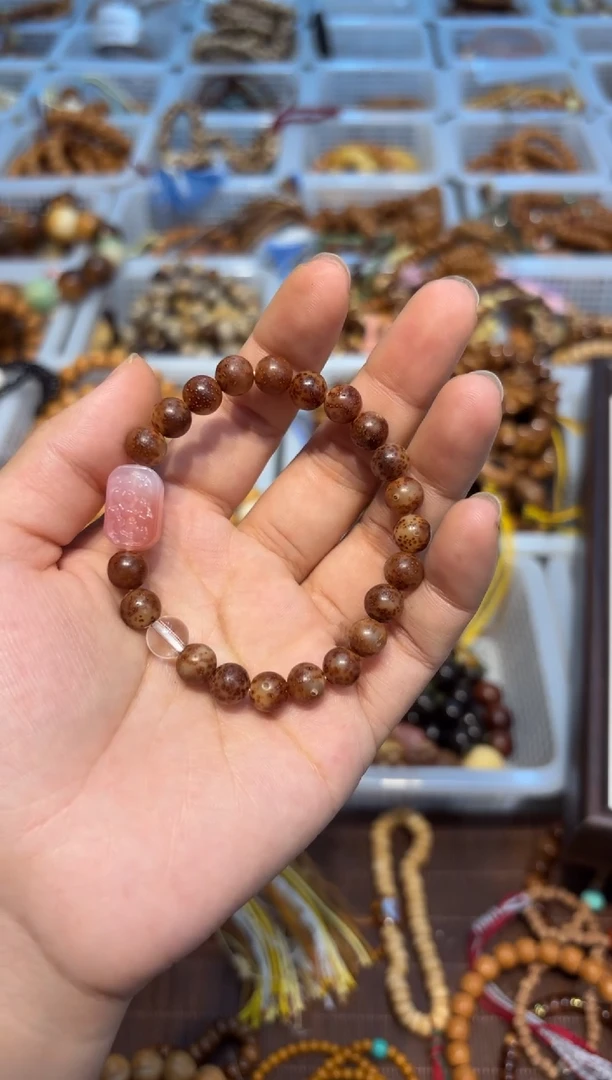 吊坠白玉菩提卡8mm粉皮星月