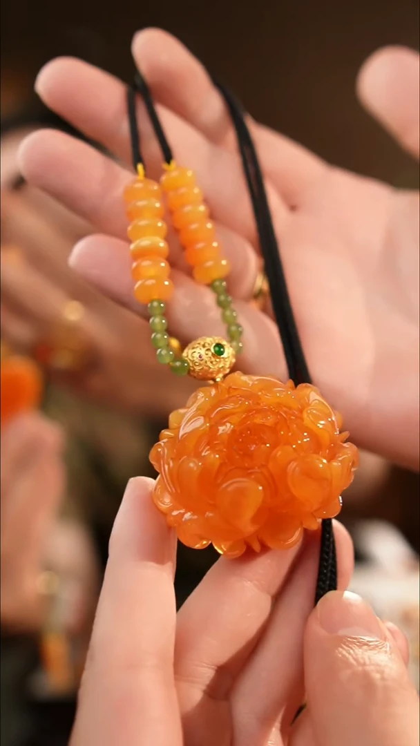 琥珀颈饰未镶嵌蜜蜡牡丹花项链