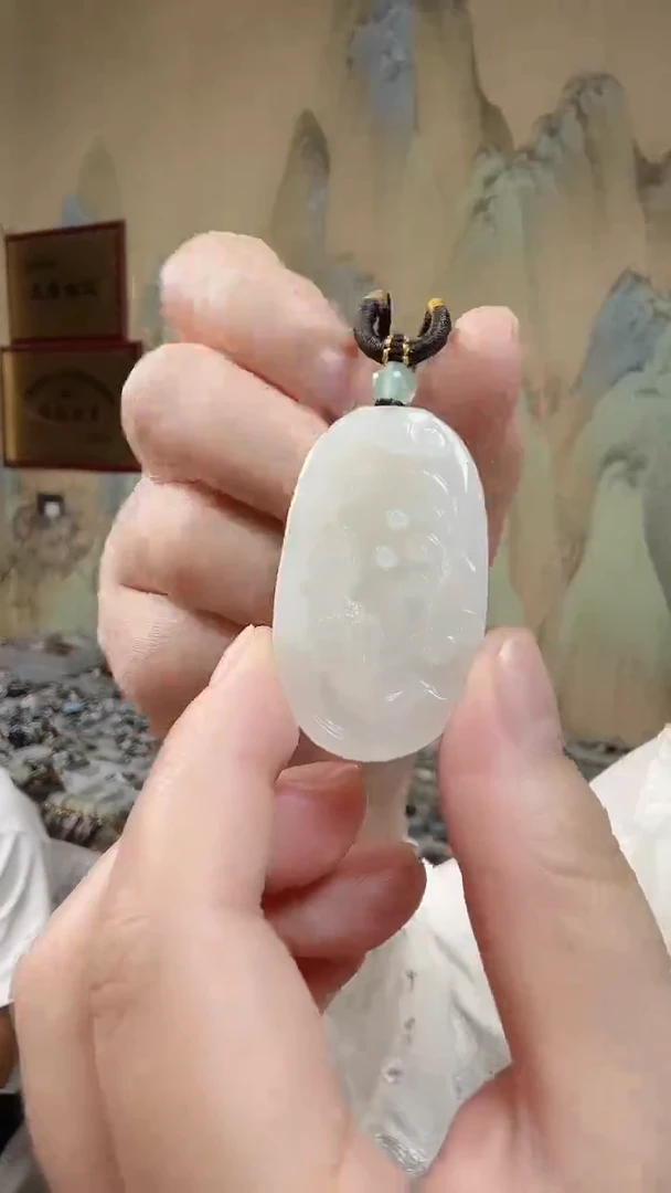 颈饰未镶嵌和田玉.