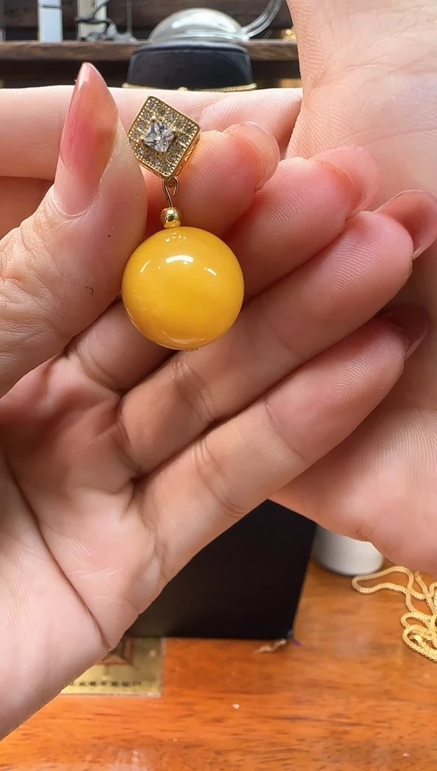 未镶嵌颈饰蜜蜡16mm蜜蜡单珠吊坠