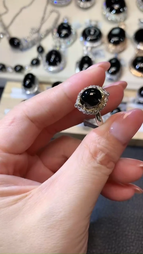 【闪购商品】翡翠戒指18K金镶嵌D77 翡翠