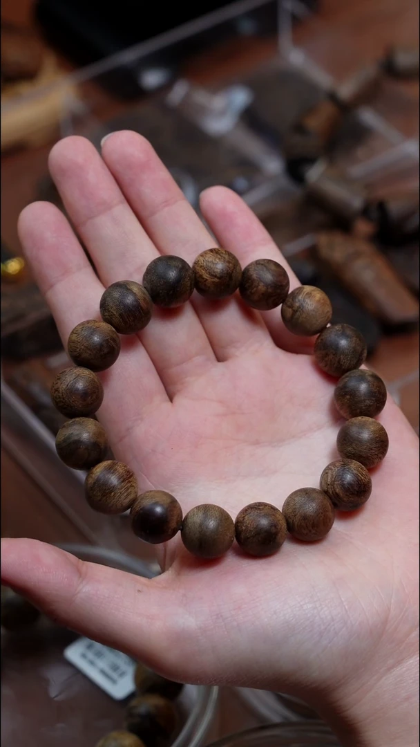 沉香沉香碎屑胖*达拉干12mm