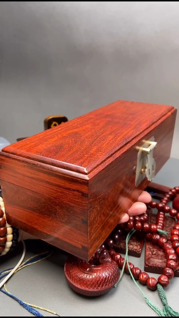 小叶紫檀印度小叶紫檀全独板首饰盒