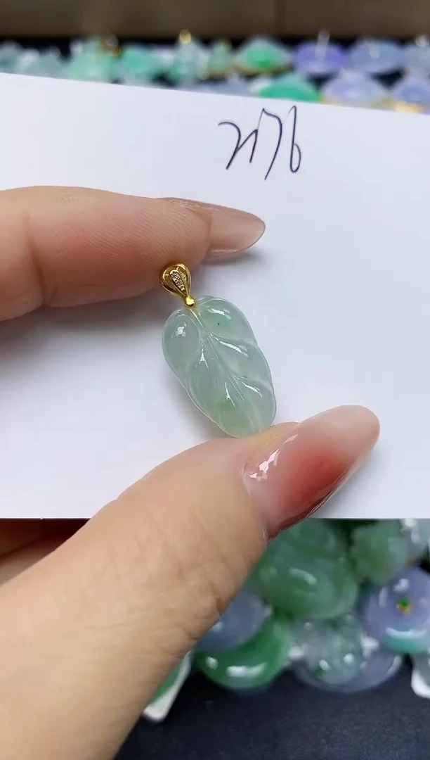 翡翠未镶嵌颈饰 天然缅甸翡翠A货
