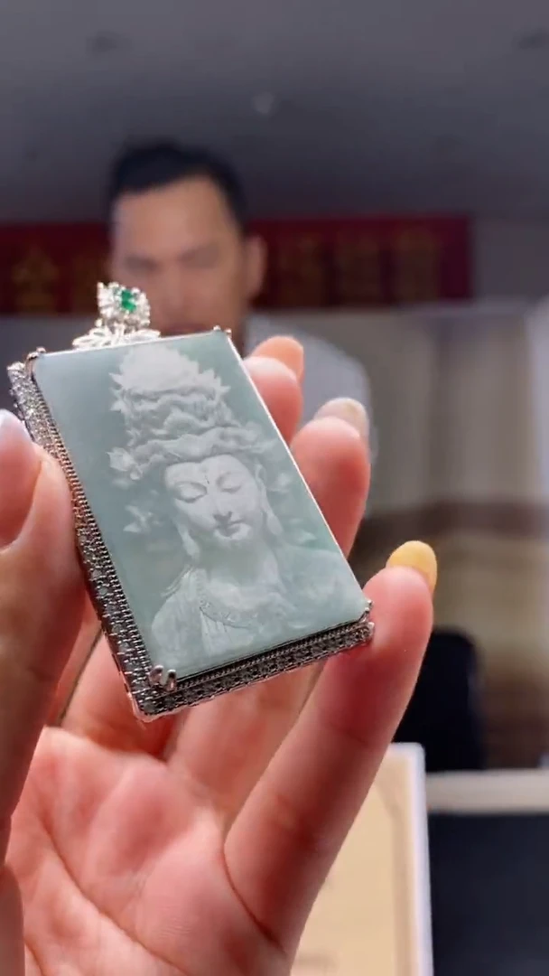 翡翠未镶嵌颈饰********3