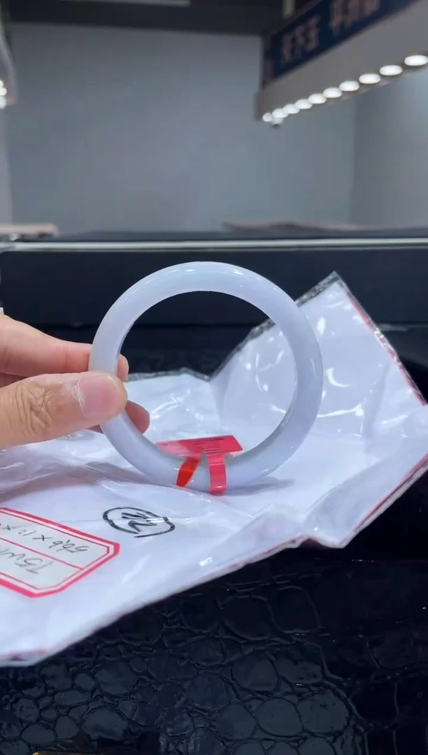 未镶嵌手镯翡翠7