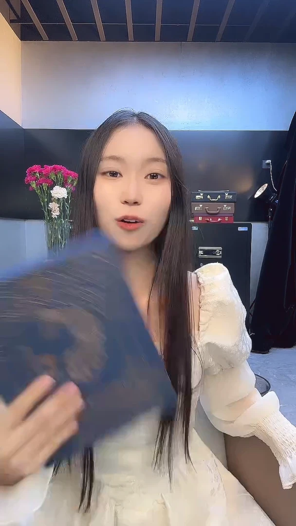 化龙单张纪念钞已拆开号码随机发