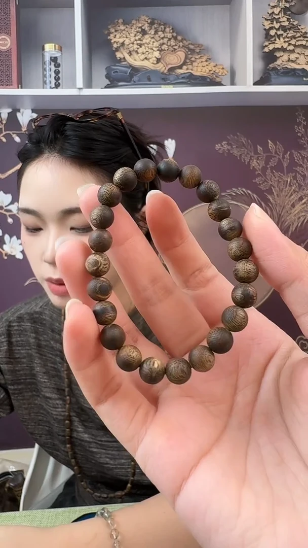 沉香沉香碎屑0.8白棋+沉香碎屑（货号：yzdq）