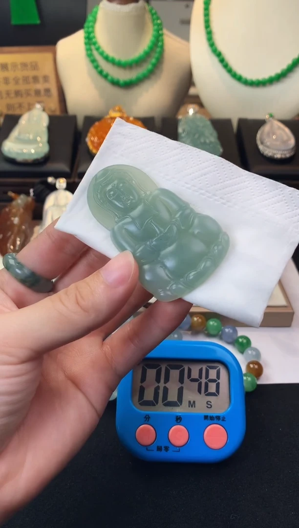 未镶嵌定制翡翠我***?毛货不退不换