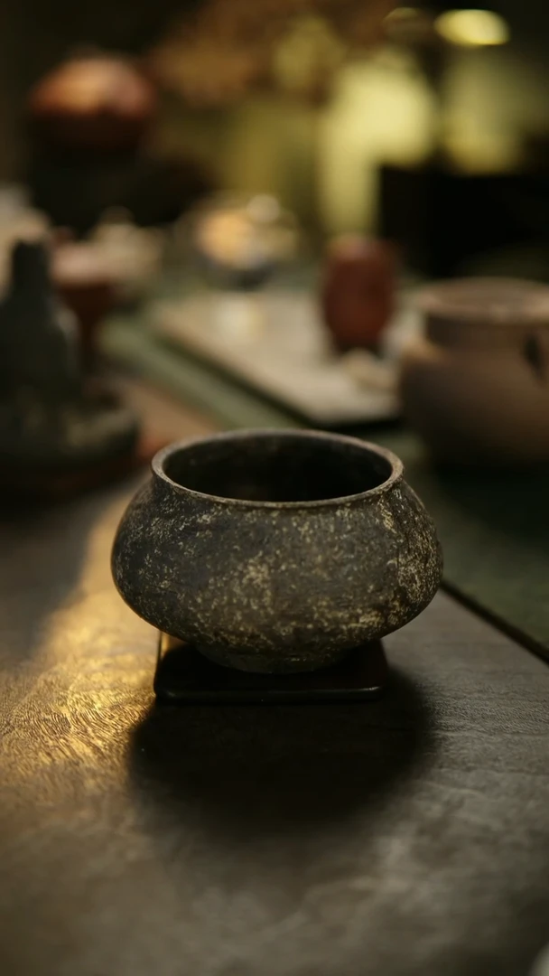 阿眠     松风舍手作赤贫建水