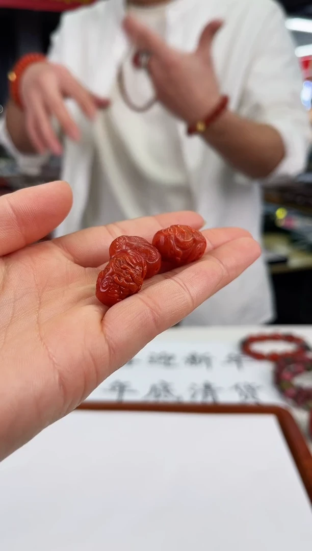 【闪购商品】南红玛瑙龙桶珠未镶嵌（多样式发其一）