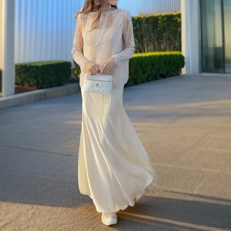 早春新款蕾丝上衣加皱感波光粼粼不规则拼接蕾丝垂感半身裙套装