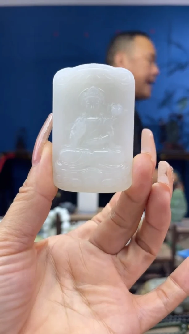 和田玉未镶嵌颈饰1