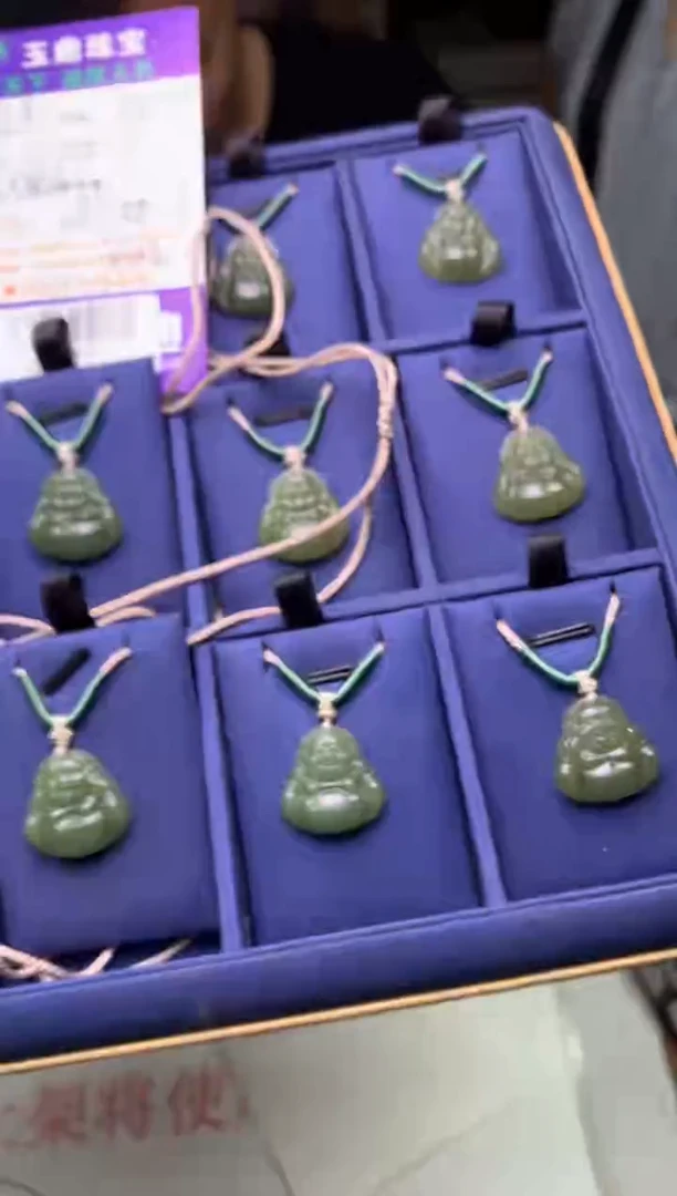 和田玉未镶嵌吊坠(不含链)多样性发其一-F0194771