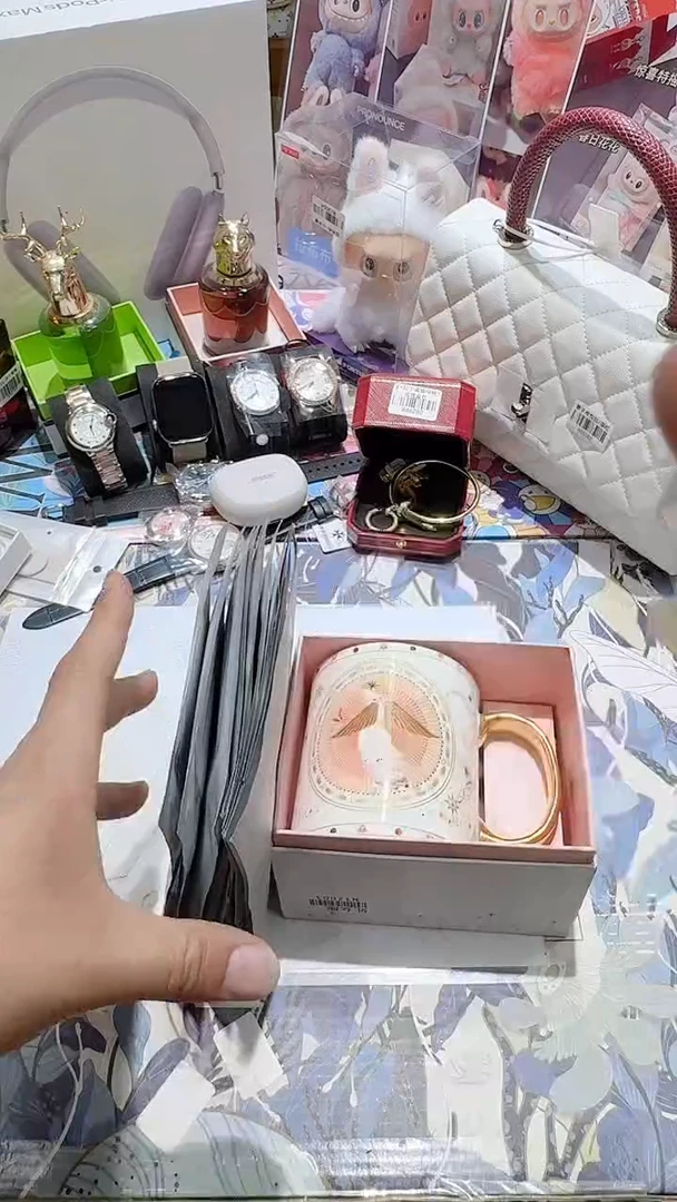 瓷片3生活的本意就是开心@@1