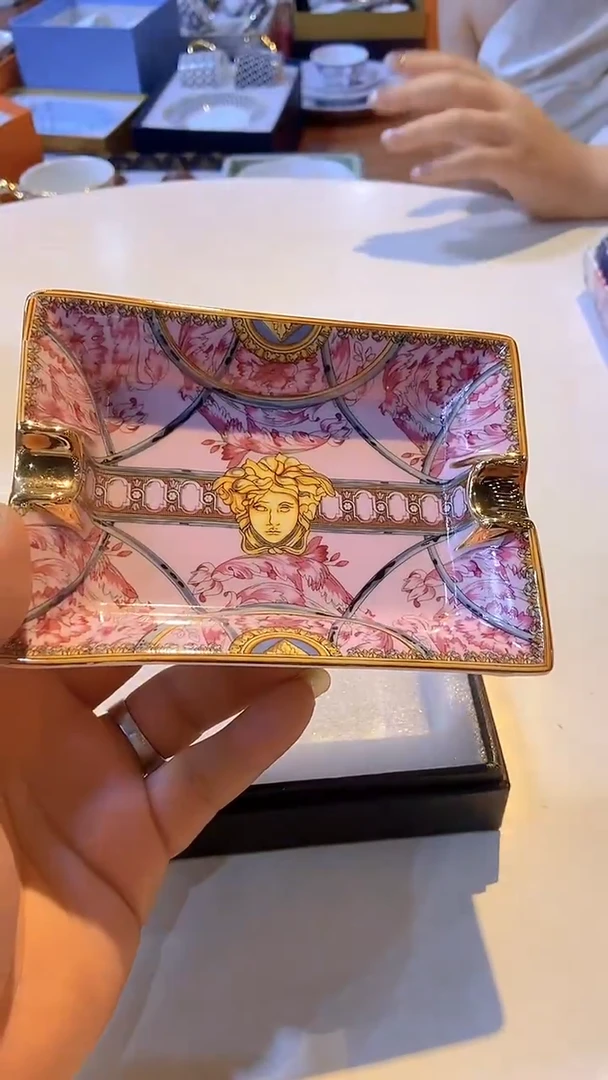 杯鸿辉家品牌瓷器，京东包邮！
