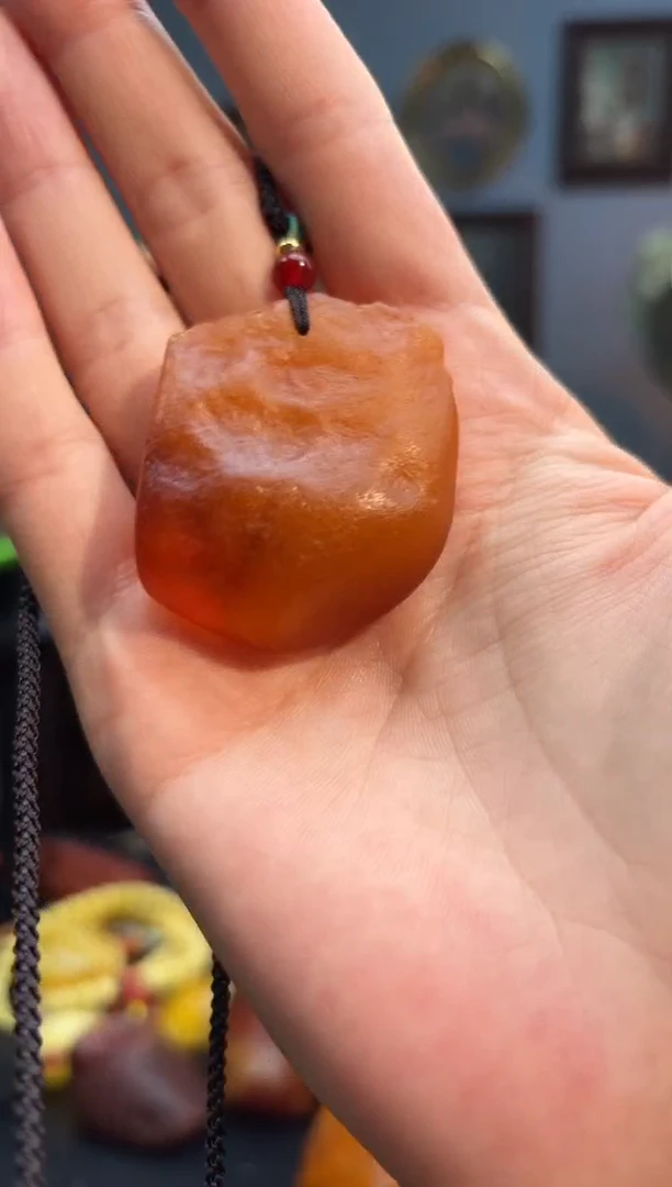 琥珀颈饰未镶嵌吊坠
