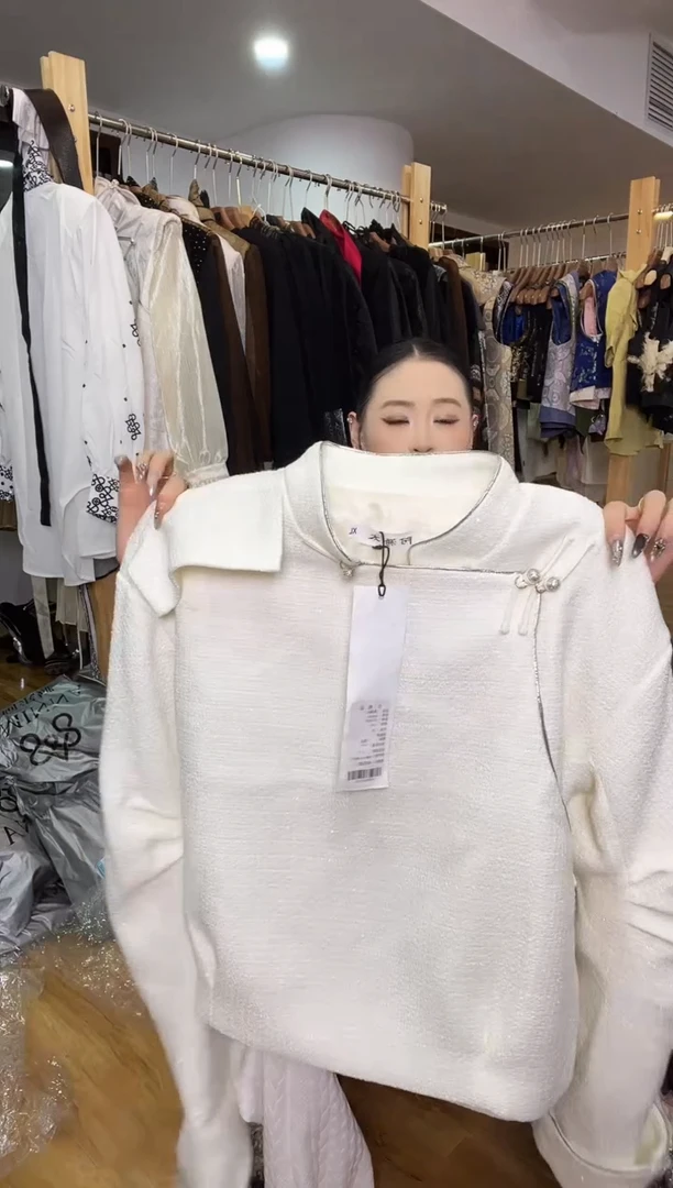 外套       XL码      120-130斤