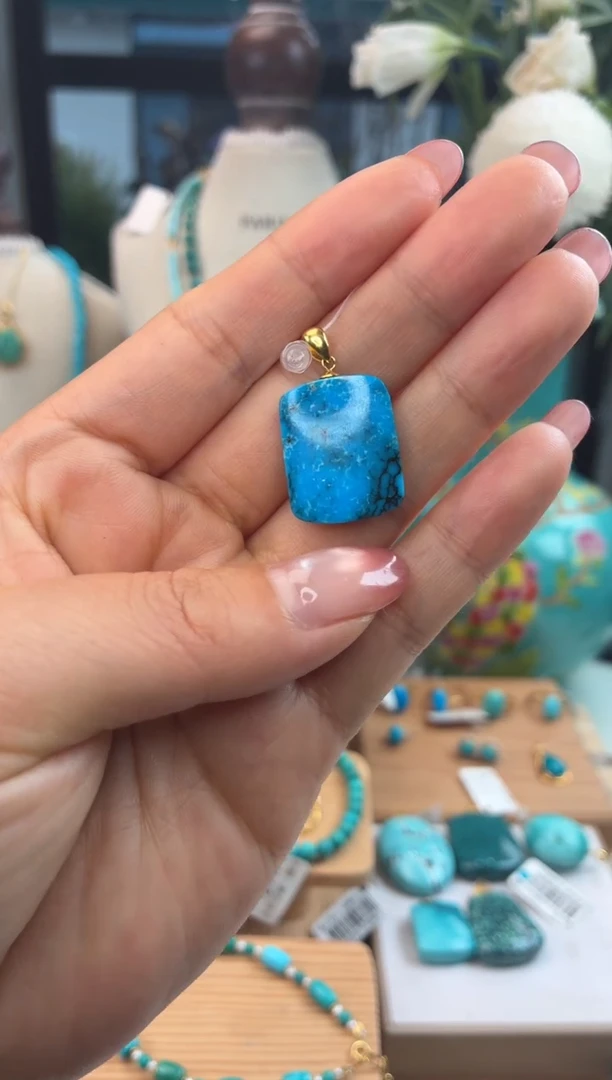 18K金镶嵌绿松石吊坠(不含链)1