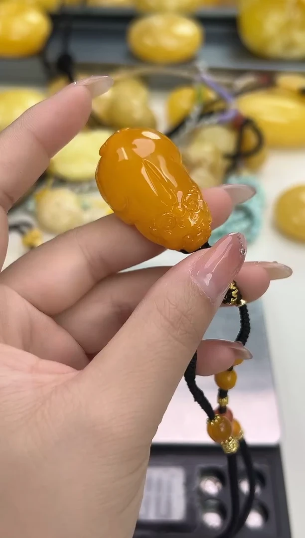 裸石琥珀未镶嵌琥珀蜜蜡吊坠