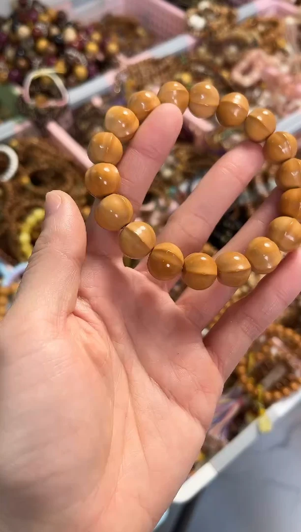 手串猴头核桃?****?猴头鲨鱼背手串（微返油 大14mm）