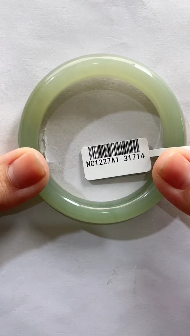 【闪购商品】和田玉手镯未镶嵌54圈口