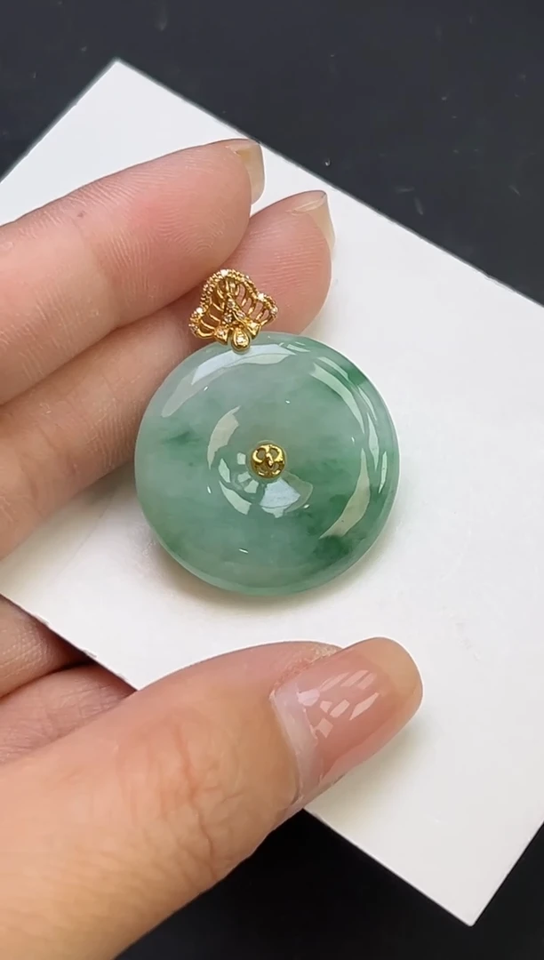 翡翠18K金镶嵌颈饰YM140-3平安扣