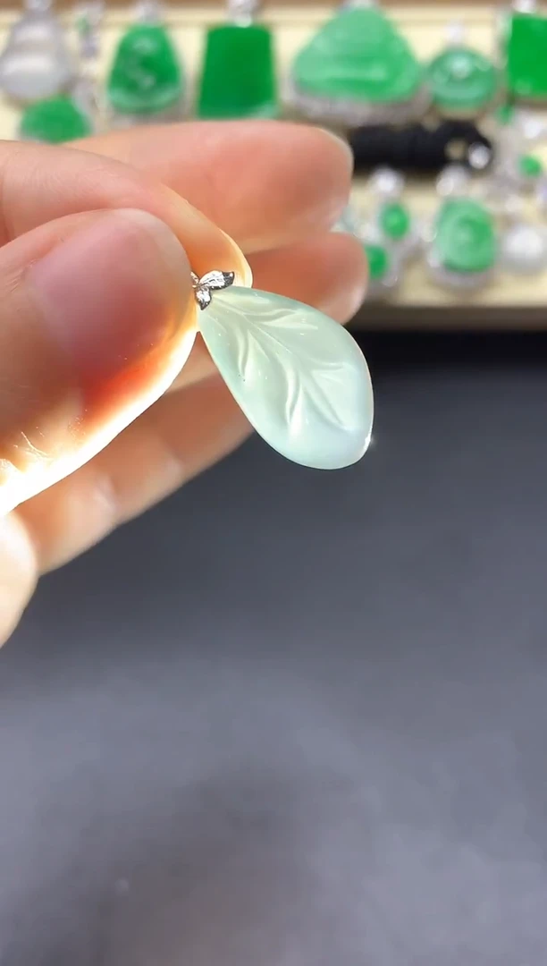 颈饰未镶嵌翡翠17-中国好珍宝