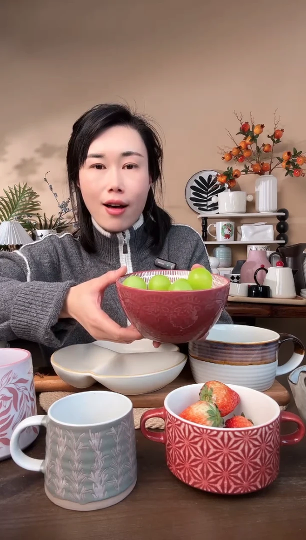 【闪购商品】瓷片6英寸浮雕花碗微瑕