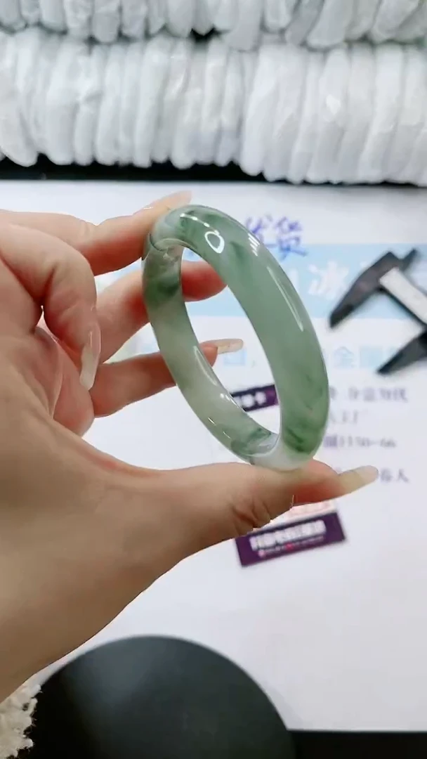 【闪购商品】石英质玉手镯未镶嵌多样性发货F536