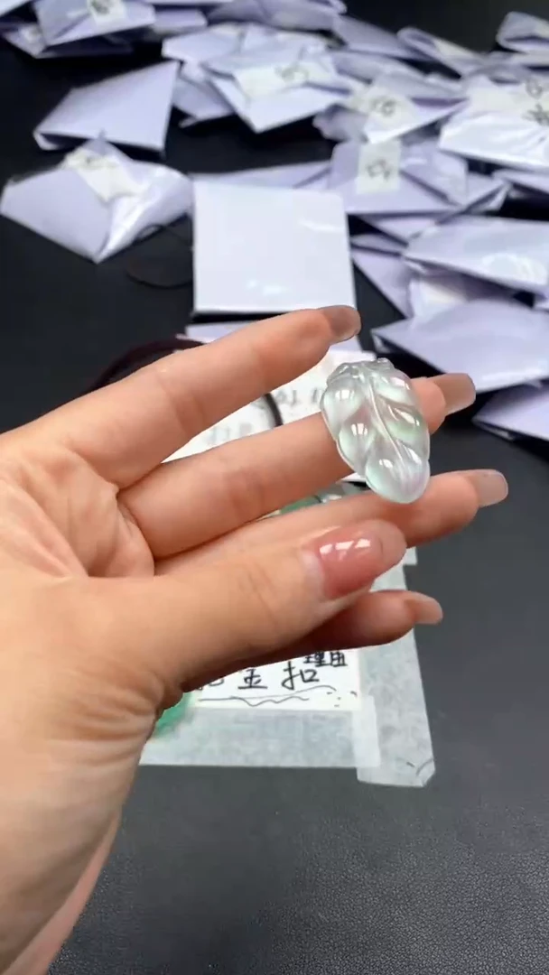 高端甄选吊坠（一物一图）366