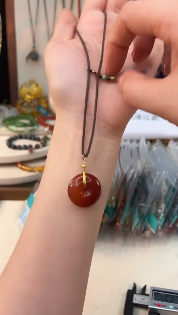 未镶嵌南红玛瑙吊坠@@I921C019095