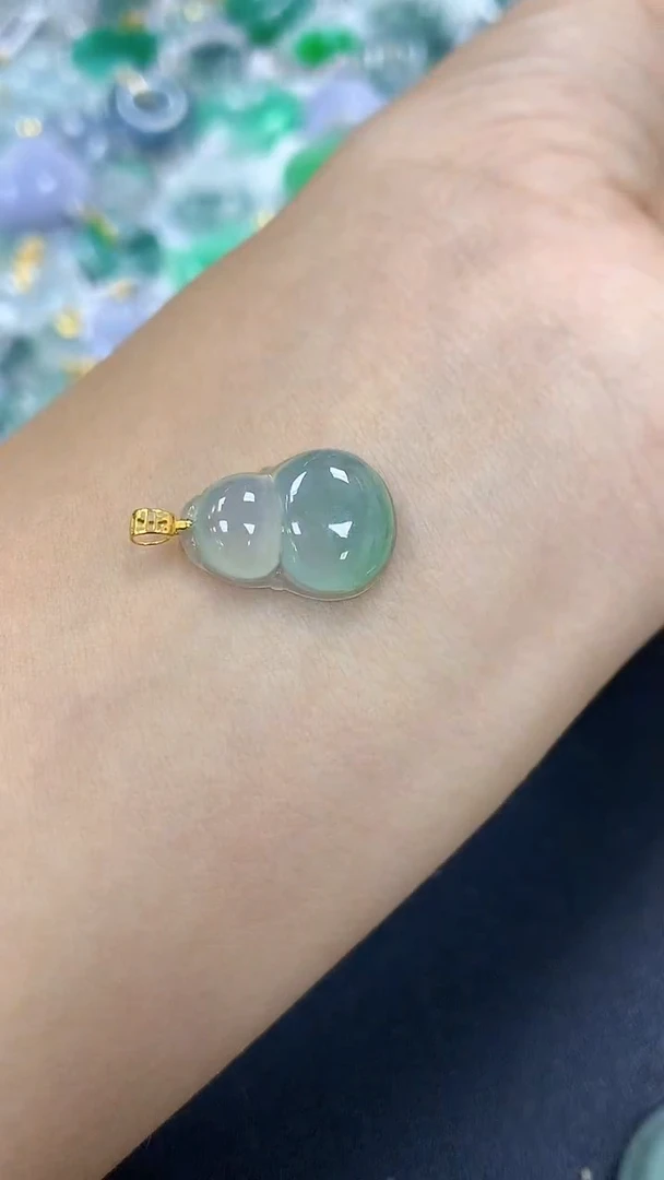 颈饰18K金镶嵌翡翠a货假一赔三支持复检百元上9元证书费自理