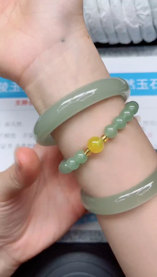 未镶嵌手镯石英质玉178-64