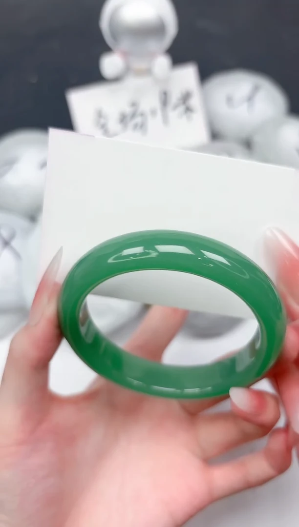 未镶嵌手镯石英质玉252-58.2