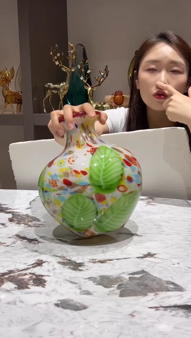 炫彩大叶片设计花瓶