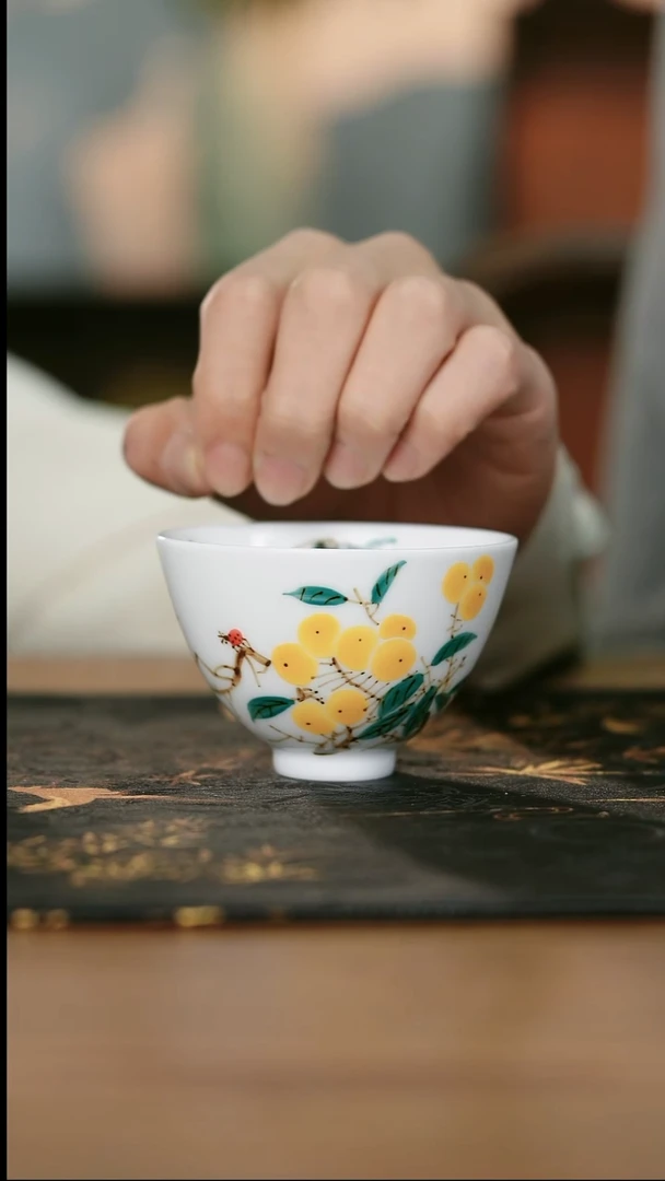 13-7手工手绘枇杷鸡心杯