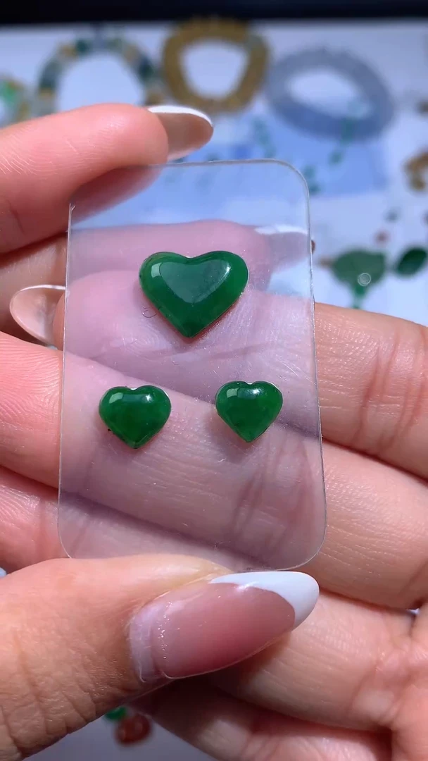 未镶嵌定制翡翠毛货