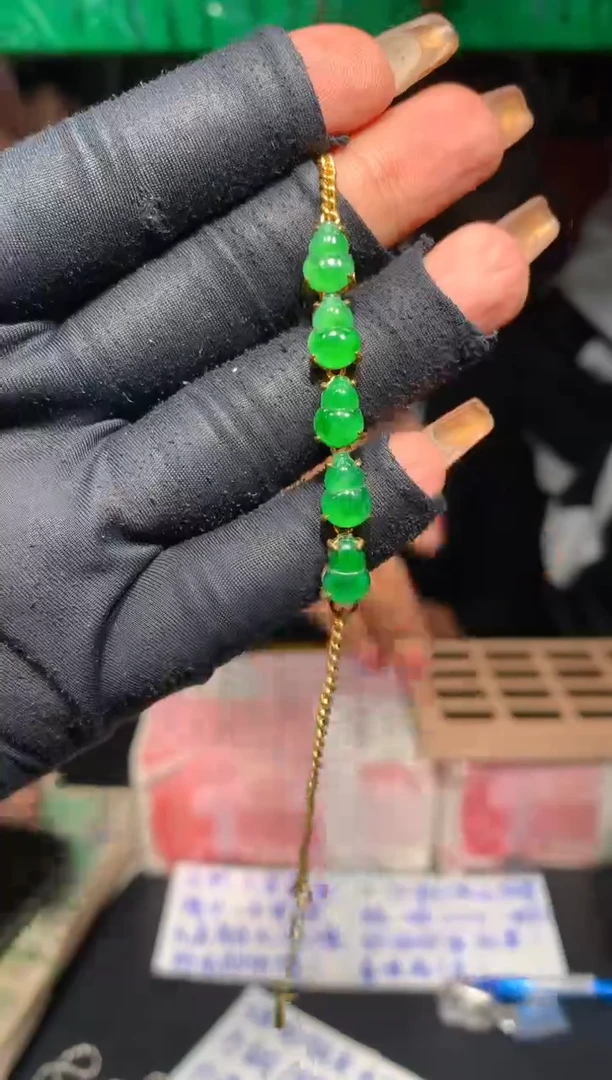 【闪购商品】定制翡翠未镶嵌38定制翡翠-多样性发货（发其一）