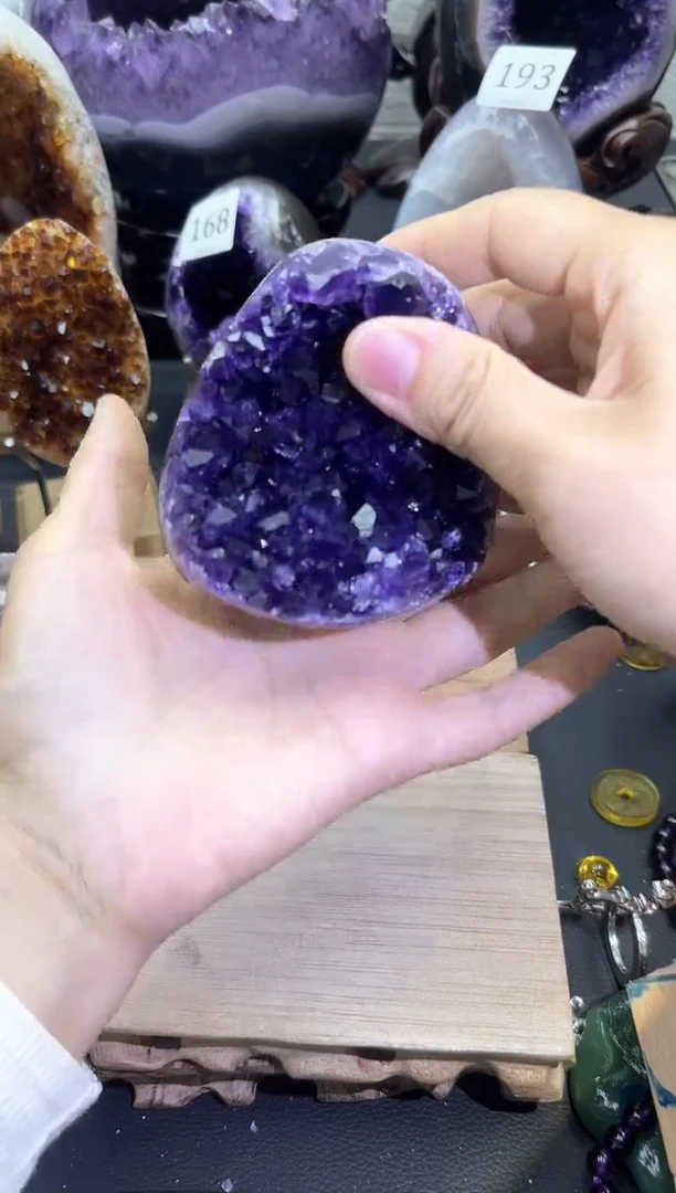 未镶嵌大型摆件（非配饰）紫晶201号摆件