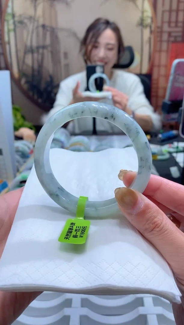 未镶嵌手镯翡翠000083502