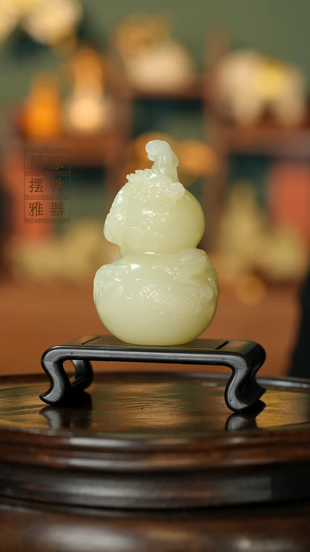 玉《龙缠福禄》摆件