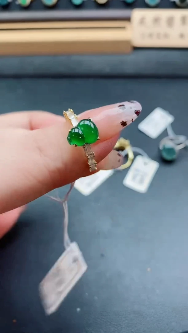 银S925镶嵌戒指翡翠1