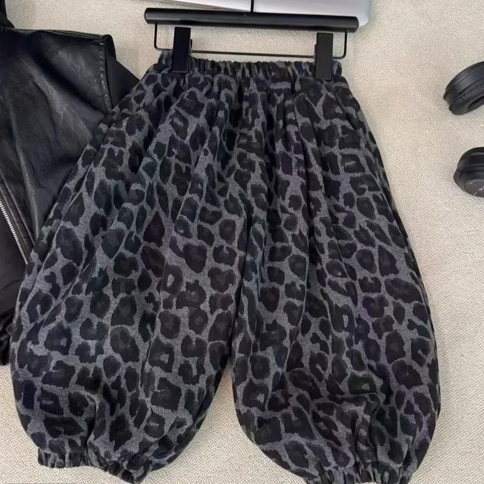 儿童春秋豹纹裤子2025新款男女宝宝休闲宽松洋气时髦百搭卫裤外穿