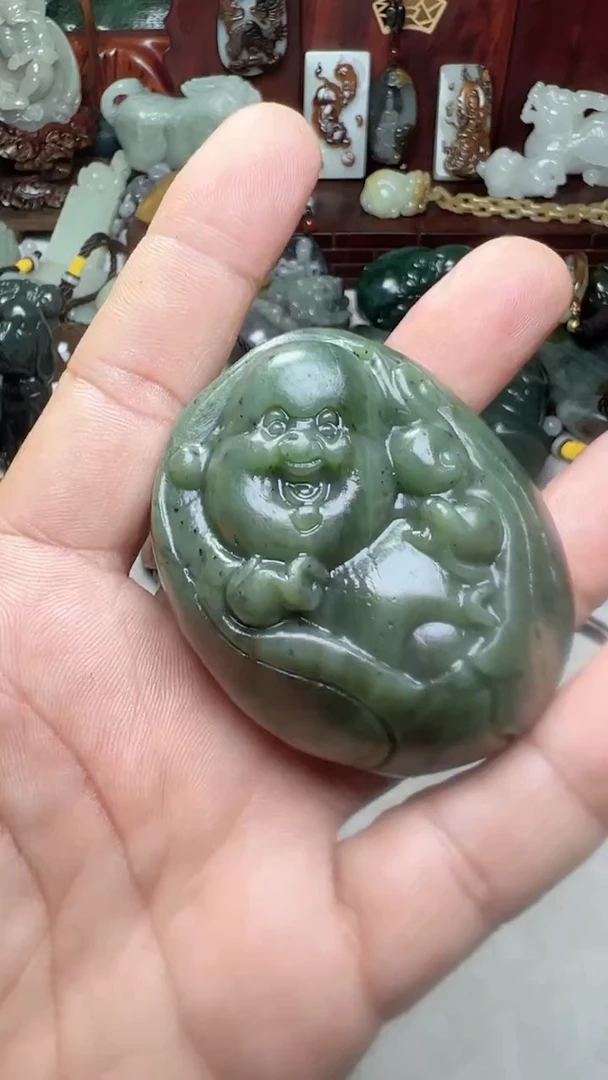 和田玉未镶嵌把件-