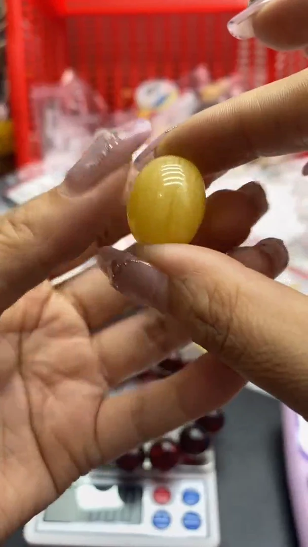 琥珀未镶嵌珠宝奇石1343